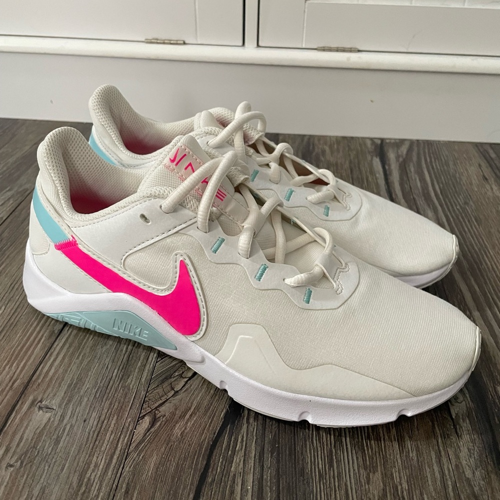 Nike Legend Essential 2 Women’s 8.5 - Picture 6 of 6
